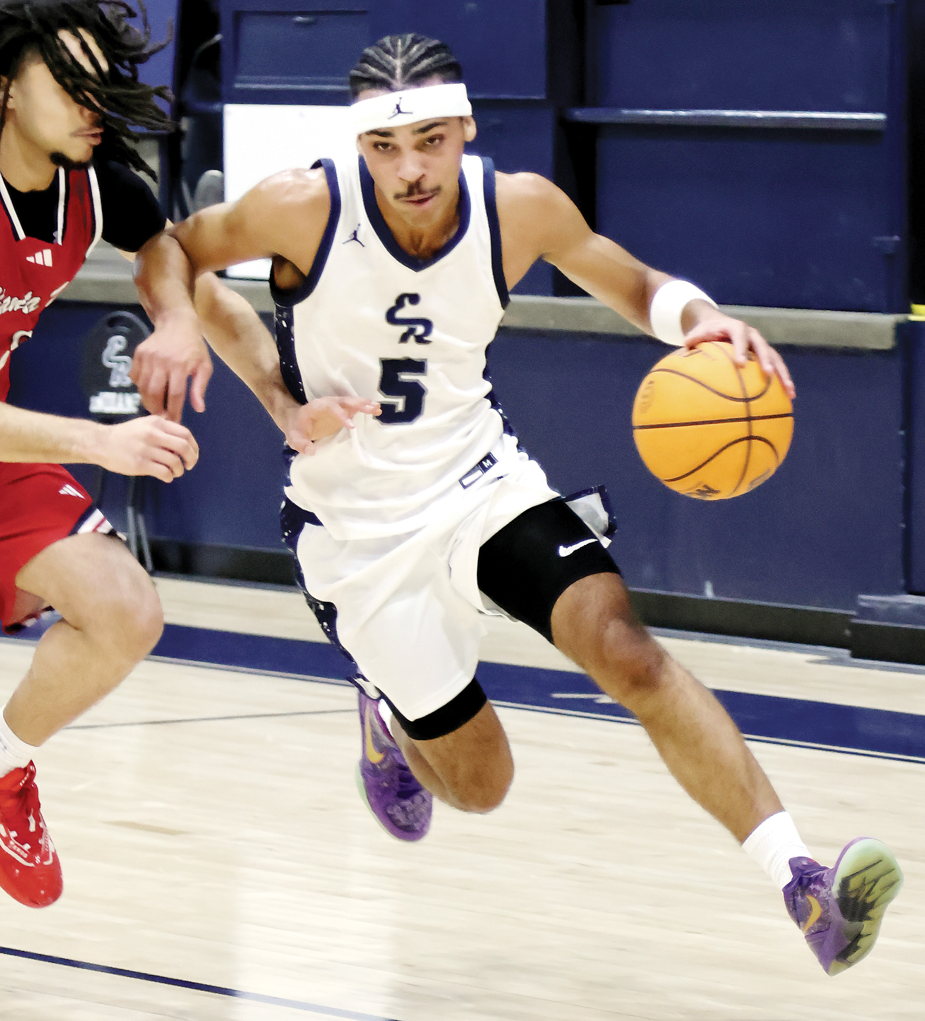 Indians hold off Southeast rally for SI win | El Reno Tribune