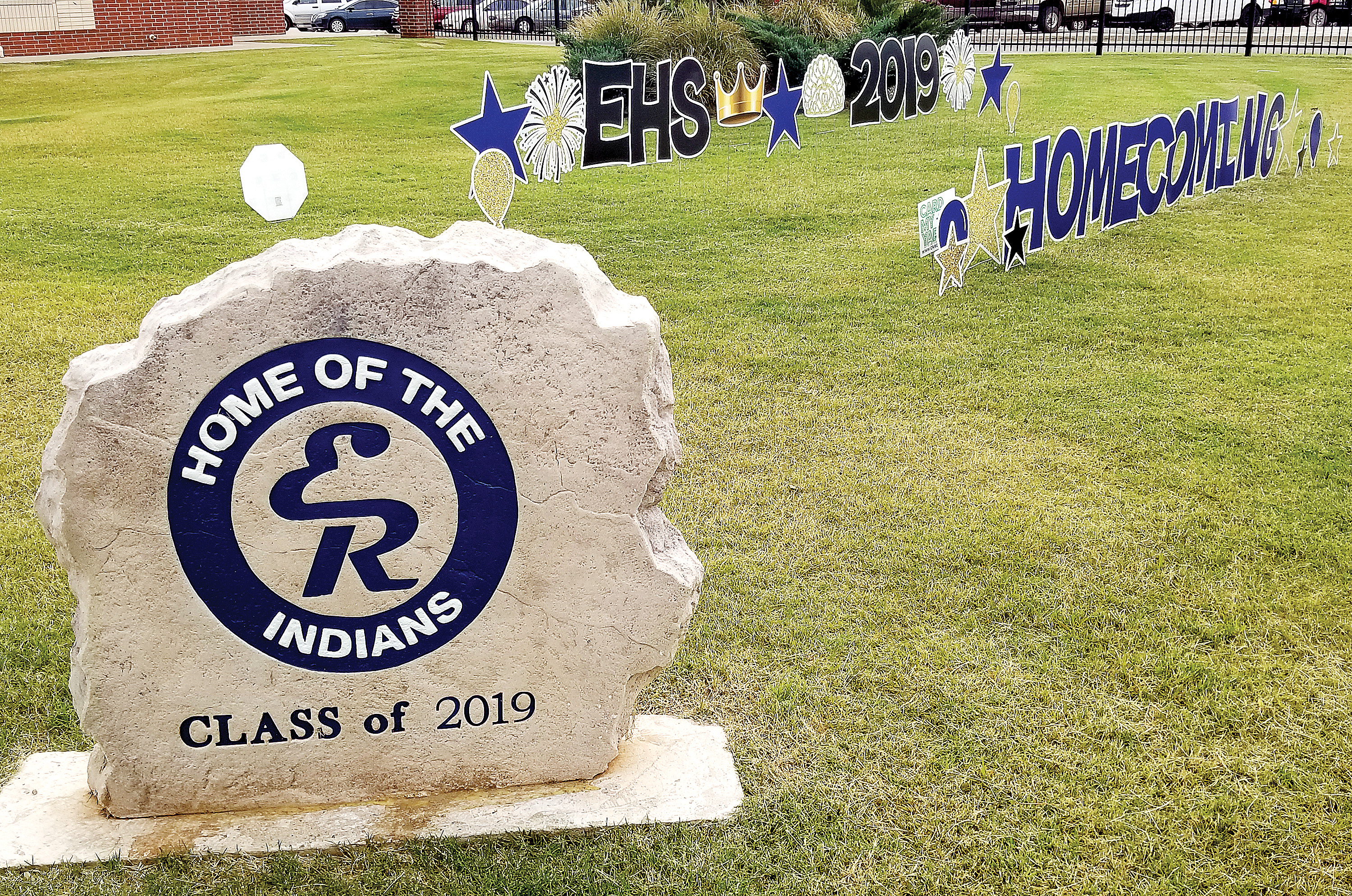 El Reno Signs Signs of royalty | El Reno Tribune