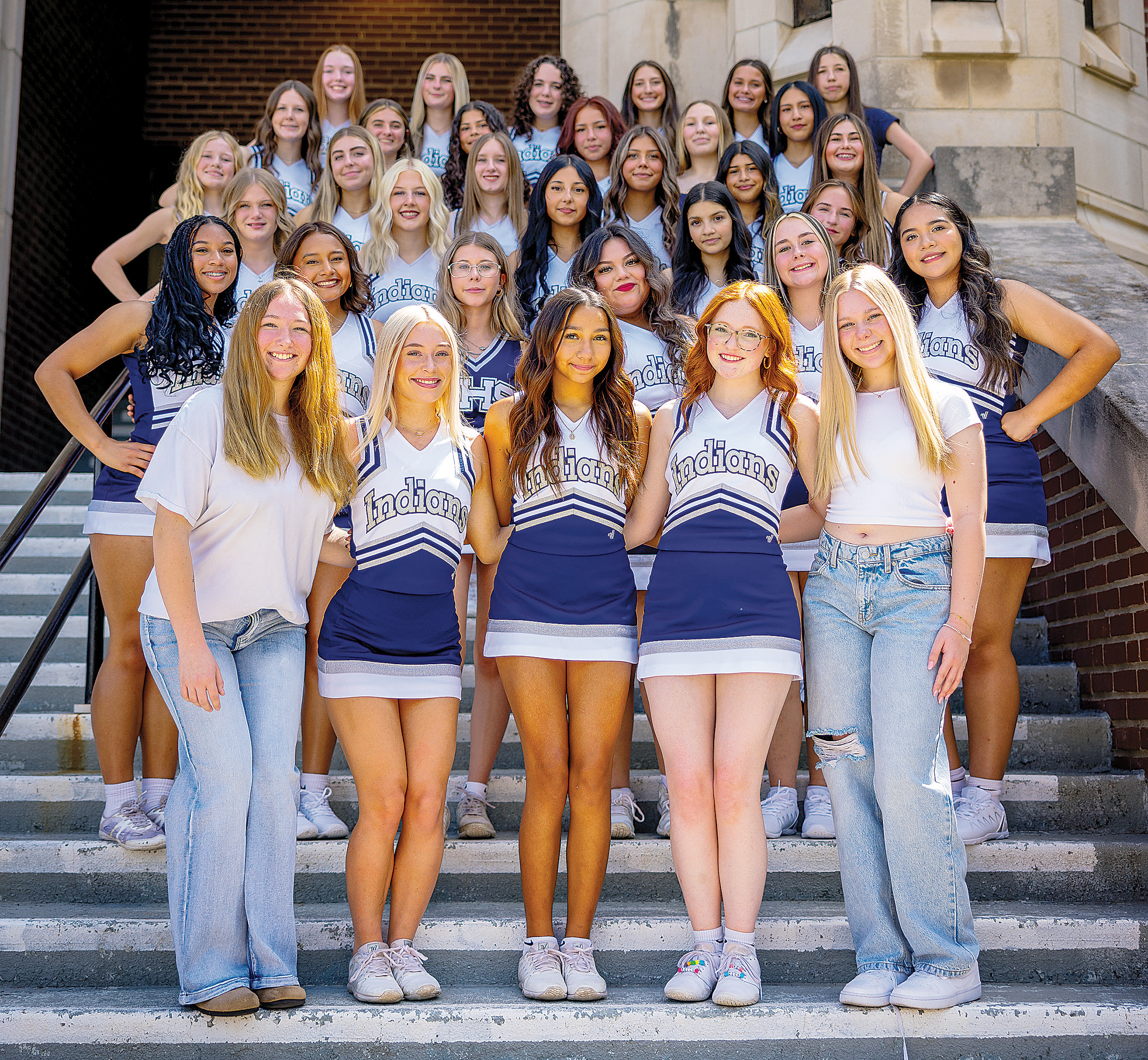 2025-26 El Reno High School Varsity Cheerleaders | El Reno Tribune