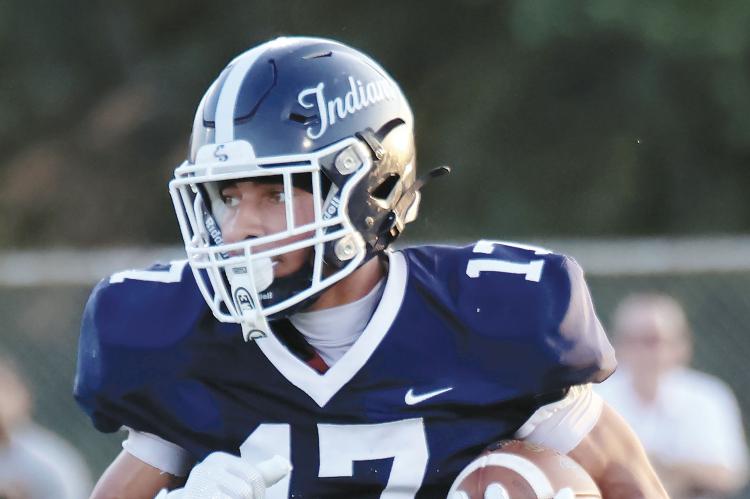 Jaydon Steele runs for extra yards