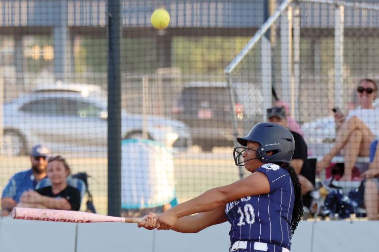 Shakayla Johnson fouls off a pitch