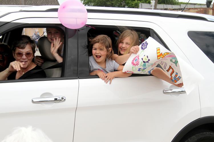 Mother’s Day parade_3