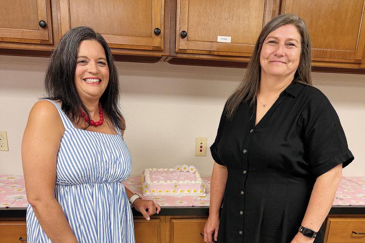Amy Graham, left, and Shannon Dodd