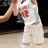 Brie Myers makes a pass into the lane