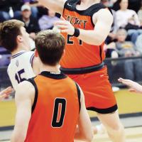 Kaleb Thiessen shoots a jumper