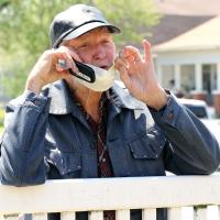 Eichholz pulls down his mask
