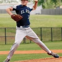Kolton Hunt steps into a throw