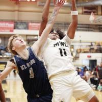 Kason Haydon battles for a rebound