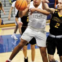  James Reveles scored in double digits