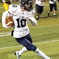 EHS football_Girard weaves