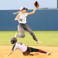 Raelyn Kouba jump