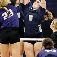 Bailey Denwalt and Jewell Graham team up for a double block attempt