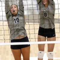 Emercyn Looper (10) and Brantlie Charmasson (8) try to reject a Pats kill