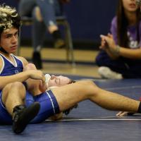 Oquendo and EHS wrestling team travel to Weatherford 