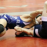 Connor Knapp sets up a pinning combination