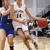 Ashlyn Evans-Thompson drives into the lane for Team Oklahoma