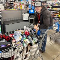 Gifts to the Yanks shopping_1