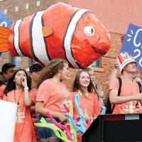 Homecoming parade_1
