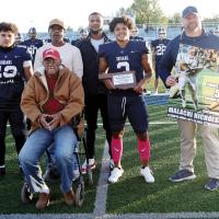 Nicholson lauded for record_story