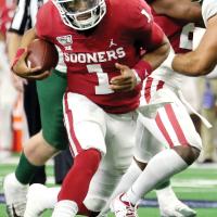 OU quarterback Jalen Hurts