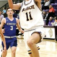 Jett Mueggenborg scored 28 points in the Warriors win over Canton