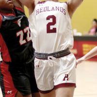 Ashlyn Evans-Thompson puts up a jumper