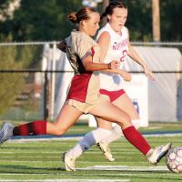 Elizabeth Bolton dribbles the ball against Northern