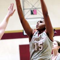 Jaiana Wiggins shoots a jumper in the lane