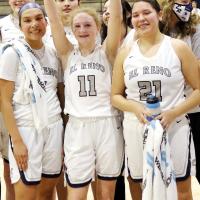 Jaylin Reveles, Kenzie Holsted and Sierra Sioux with the regional plaque