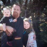 Justin Baxter and his daughters, Kinley and Kayla