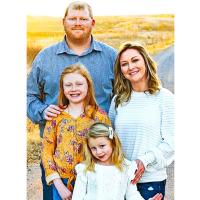 Luke and Lacey Scott with daughters Autumn and Ellie