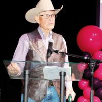 Stanley Burris addresses the audience