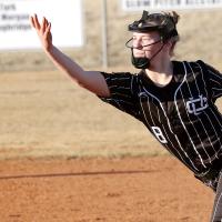 Oceanna Schranz releases a pitch