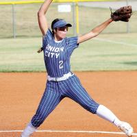 Jaidyn Grandstaff strides into a pitch