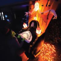 Haunted Inflatable_Spooky Tunes