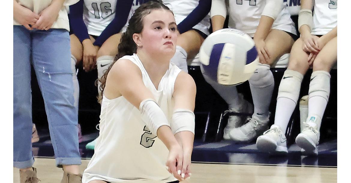 Ava Felton makes a dig_slideshow