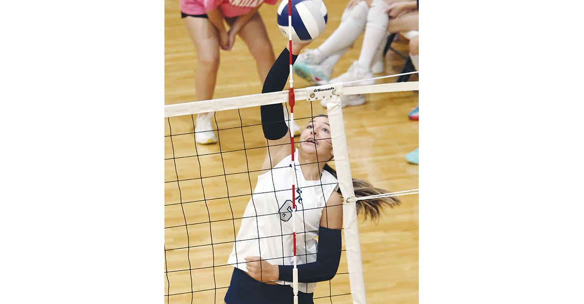 Ruby Curtis (6) attempts a kill near the boundary antenna_slideshow