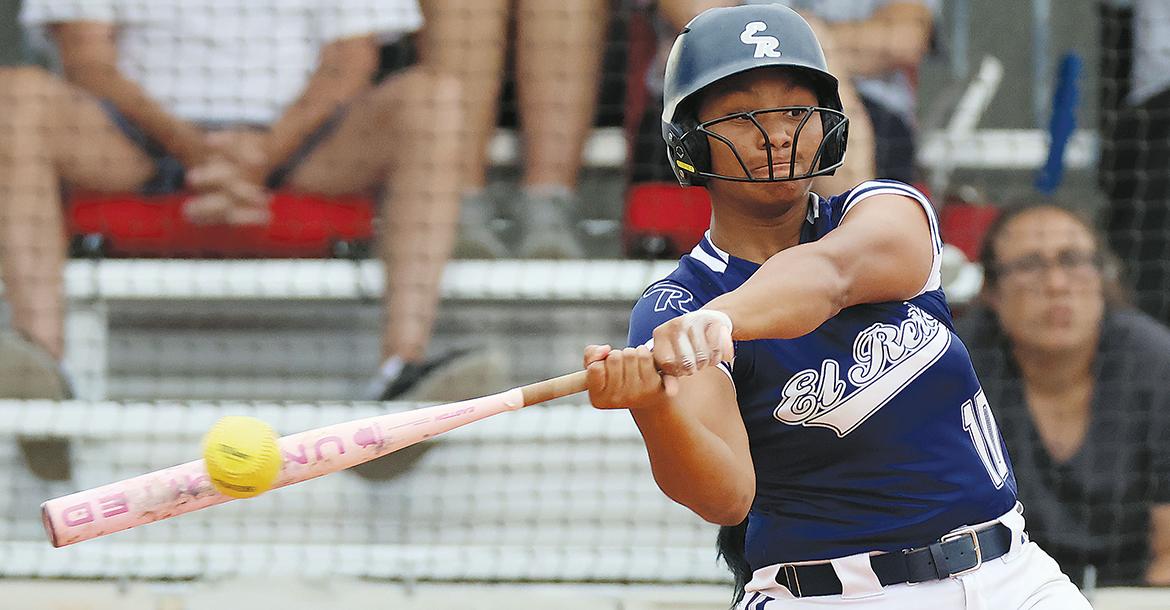 Shakayla Johnson connects with a pitch_slideshow