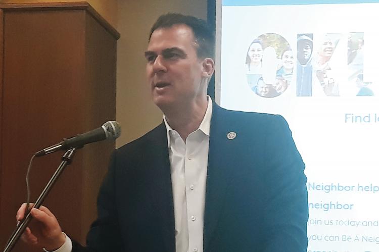 Kevin Stitt talks with the crowd at YFS
