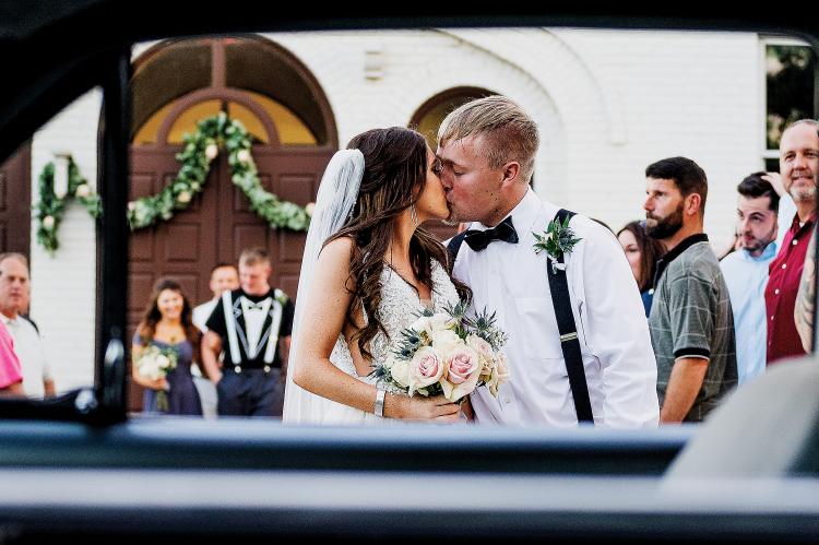 Hannah and Kris Taylor_wedding