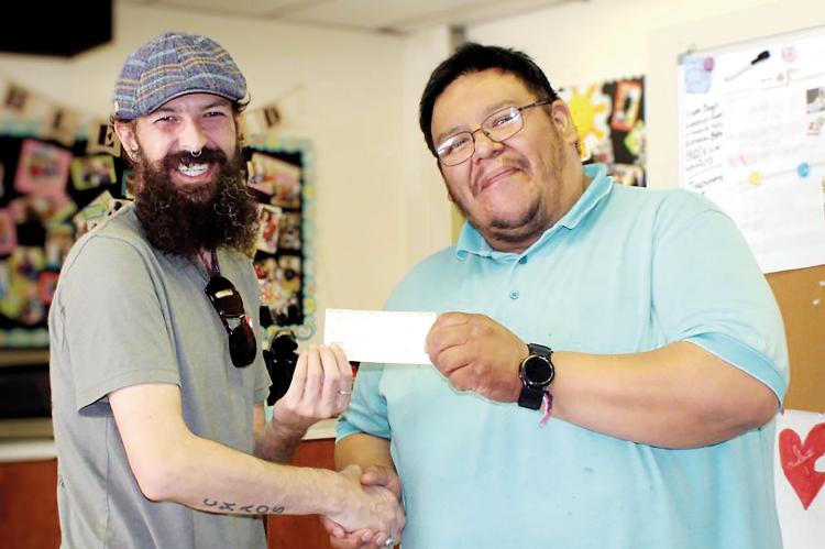 Masons donate to Mobile Meals_story